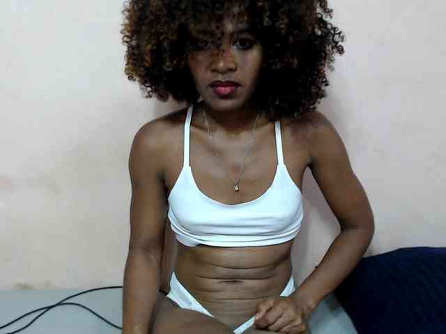DonnelaQuin webcam