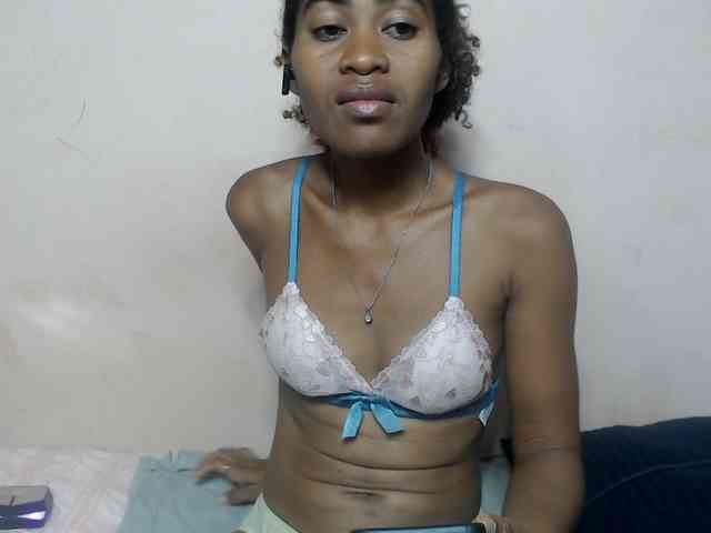 DonnelaQuin webcam
