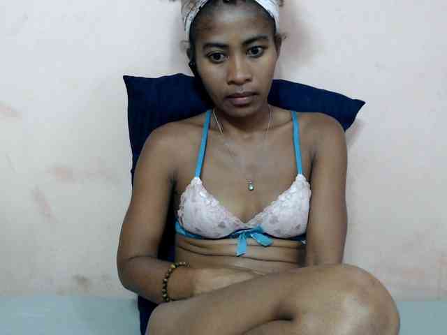 DonnelaQuin webcam