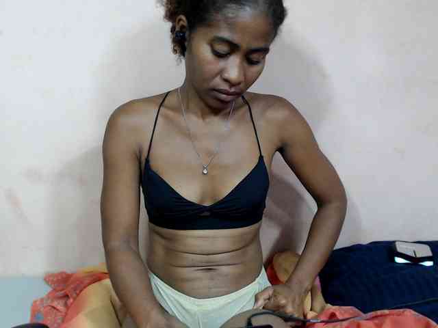 DonnelaQuin webcam