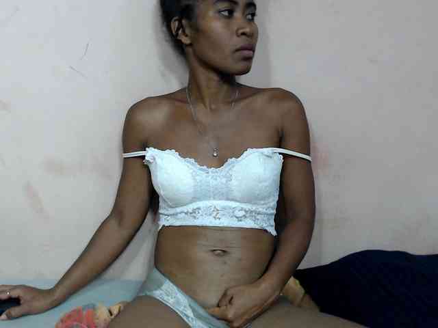 DonnelaQuin webcam
