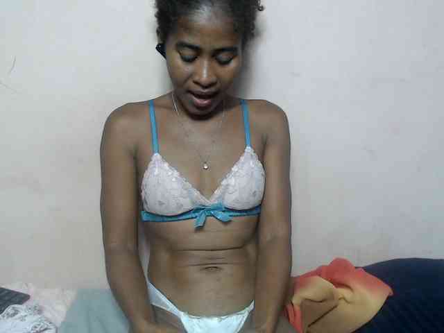 DonnelaQuin webcam