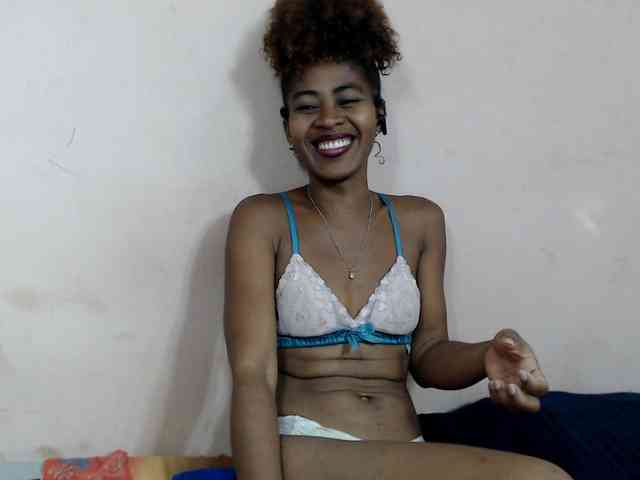DonnelaQuin webcam