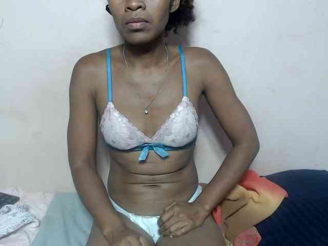 DonnelaQuin webcam