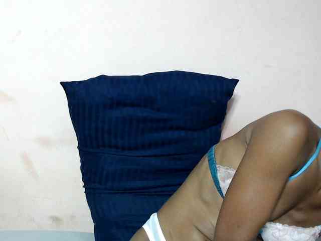 DonnelaQuin webcam