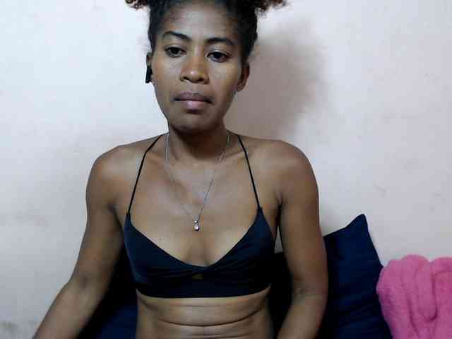 DonnelaQuin webcam