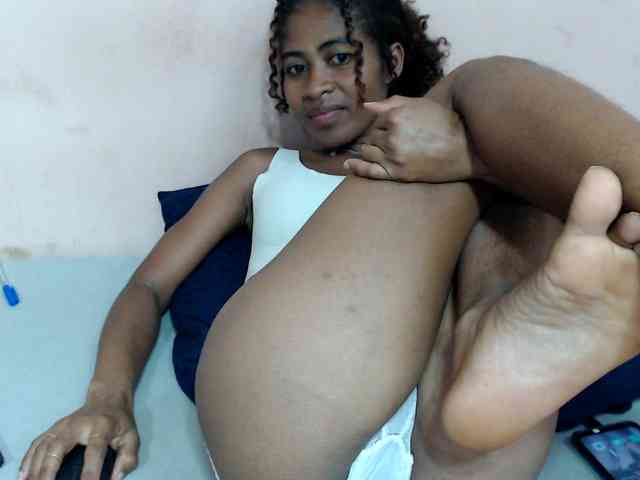 DonnelaQuin webcam