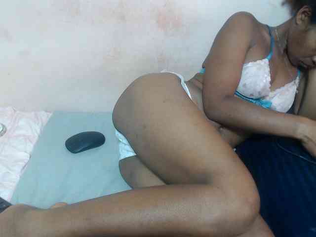 DonnelaQuin webcam
