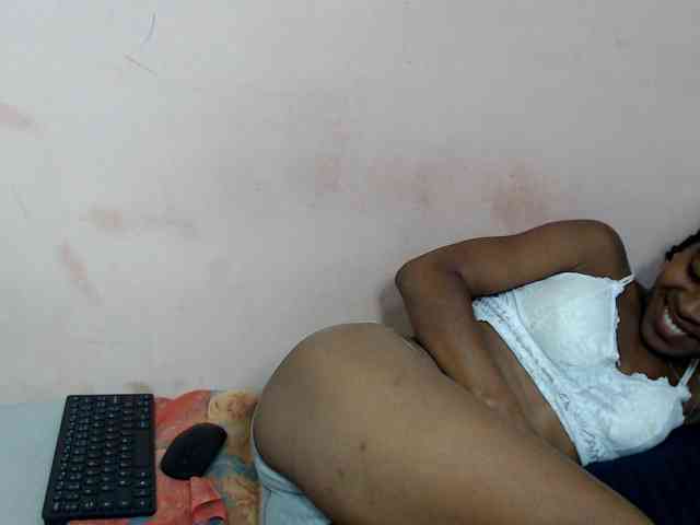 DonnelaQuin webcam