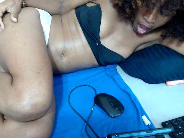 DonnelaQuin webcam