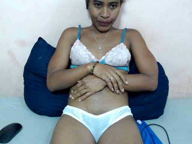DonnelaQuin webcam