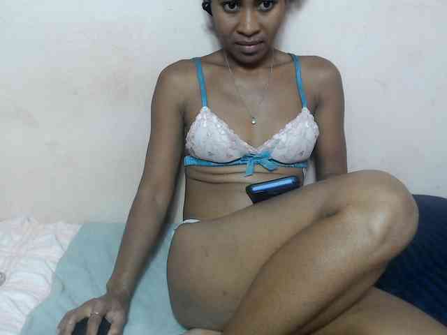 DonnelaQuin webcam