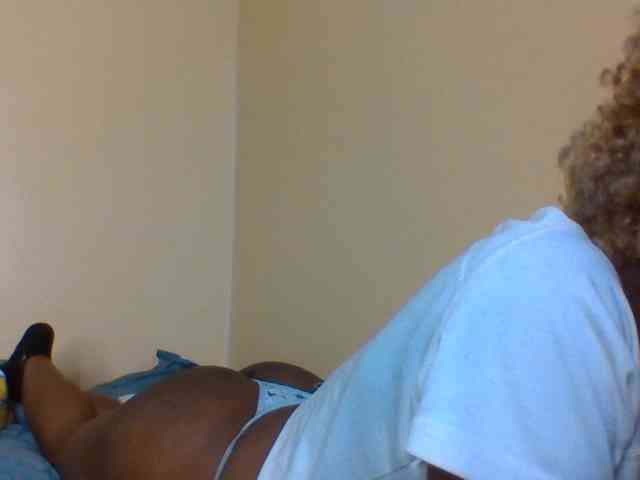 LolaMyst webcam