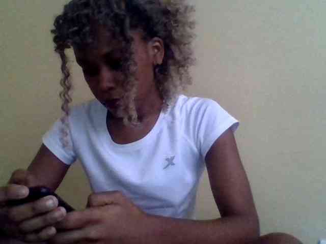 LolaMyst webcam
