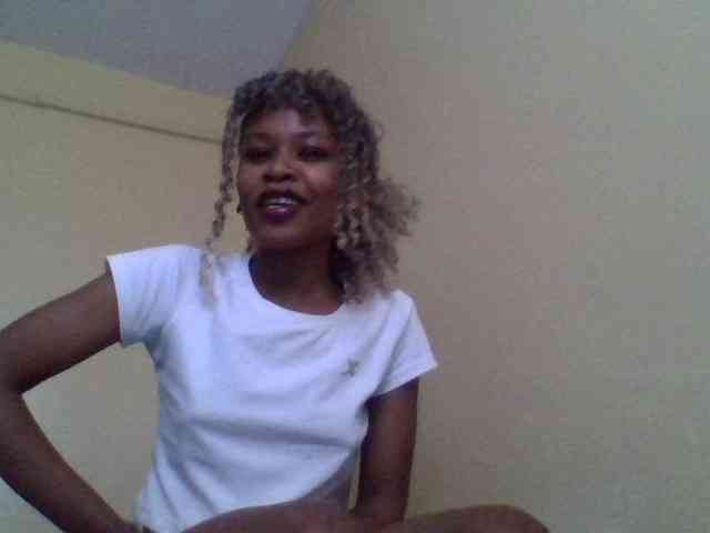 LolaMyst webcam