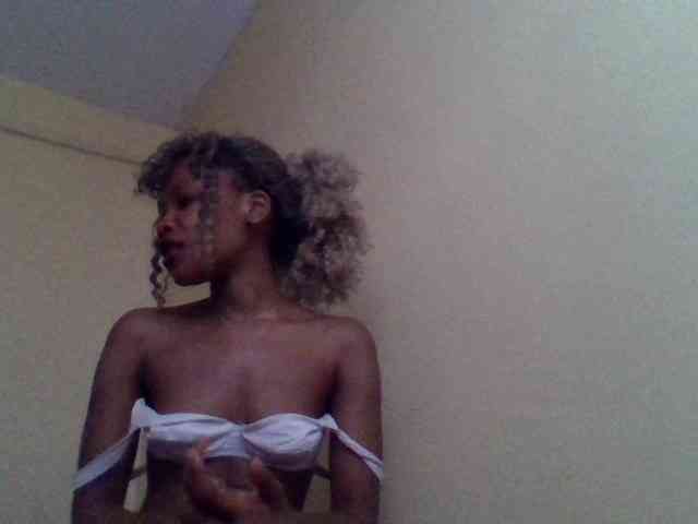 LolaMyst webcam