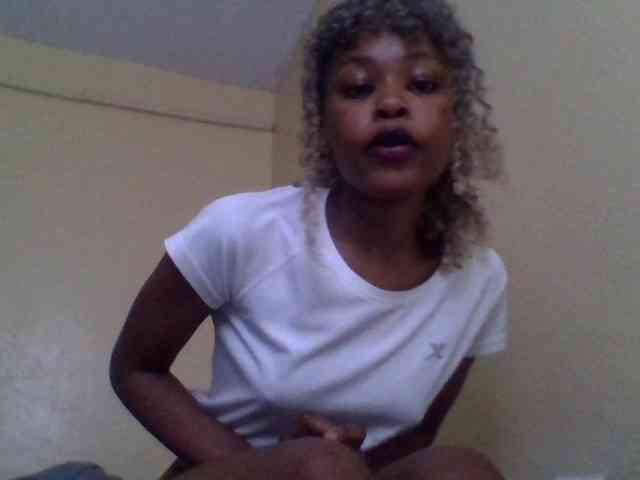 LolaMyst webcam