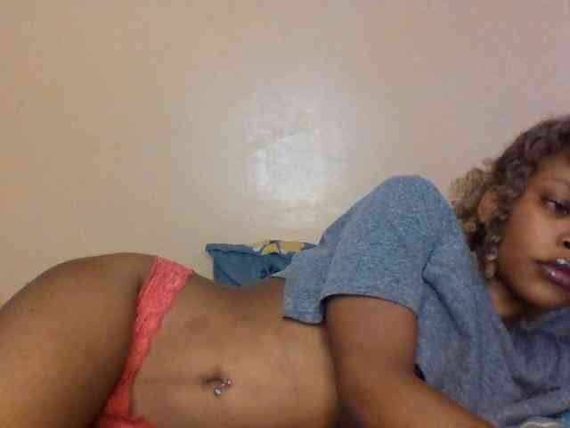 LolaMyst webcam