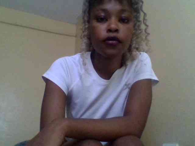 LolaMyst webcam