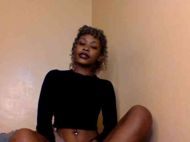 LolaMyst webcam