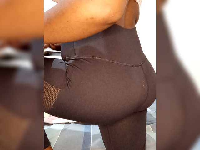 Goddessjoy's BongaCams show and profile