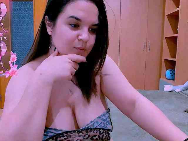 minnie-ella webcam