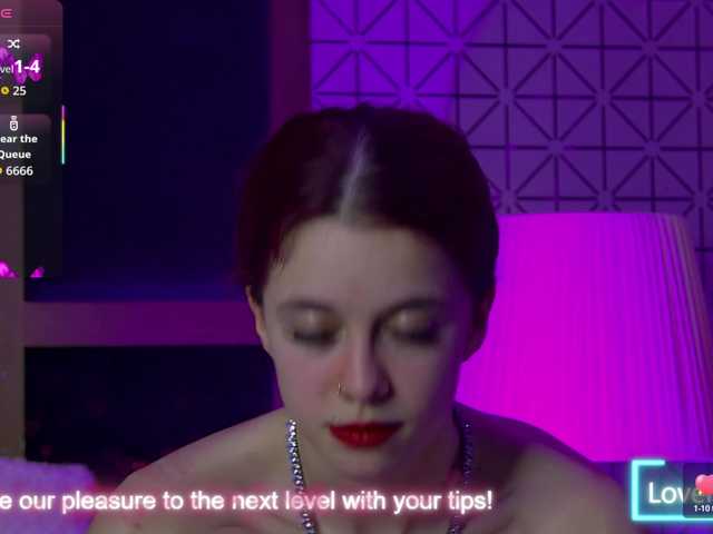 ArielFoxy's BongaCams show and profile