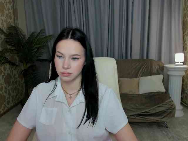 LolaSprinkle webcam