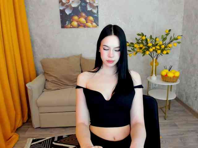 LolaSprinkle Live Webcam on BongaCams