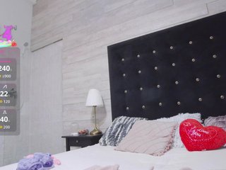 Ella-Lizzie Porn Show