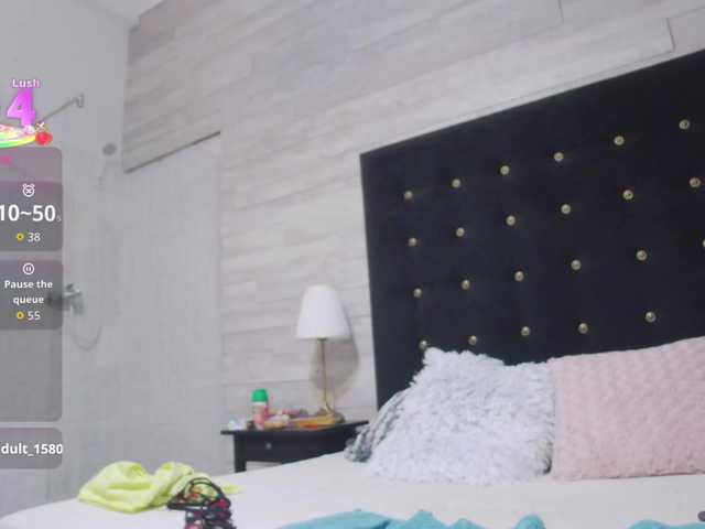 Ella-Lizzie's BongaCams show and profile