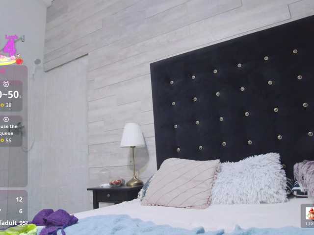 Ella-Lizzie's BongaCams show and profile