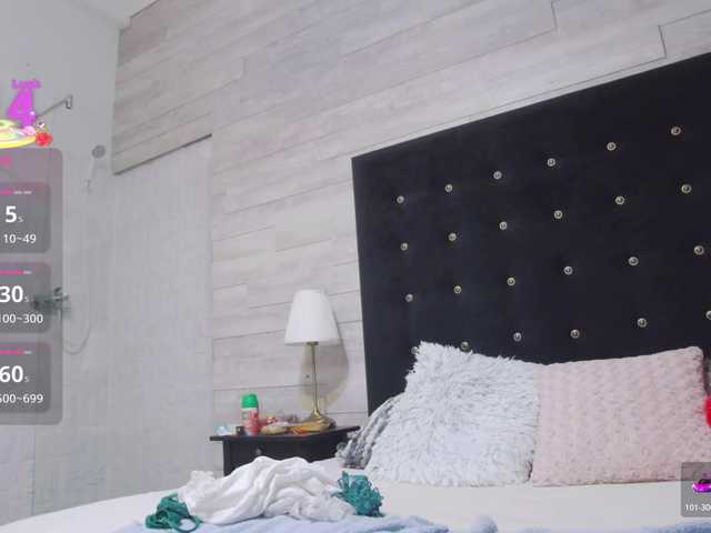 Ella-Lizzie's BongaCams show and profile