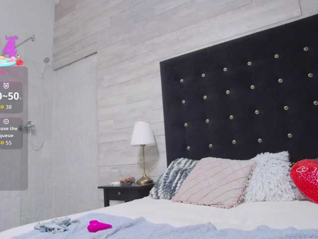 Ella-Lizzie's BongaCams show and profile