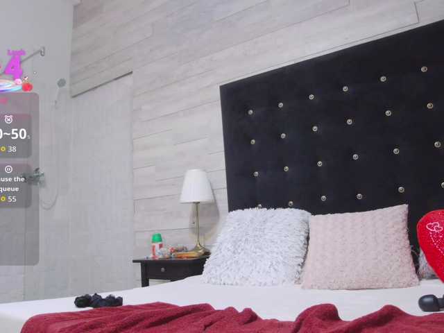 Ella-Lizzie's BongaCams show and profile