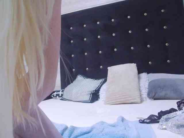 Ella-Lizzie webcam