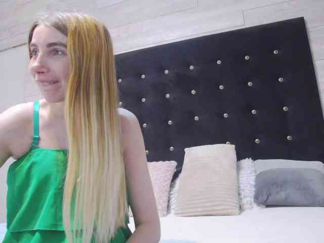 Ella-Lizzie webcam