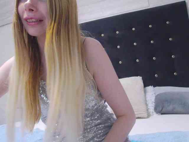 Ella-Lizzie webcam