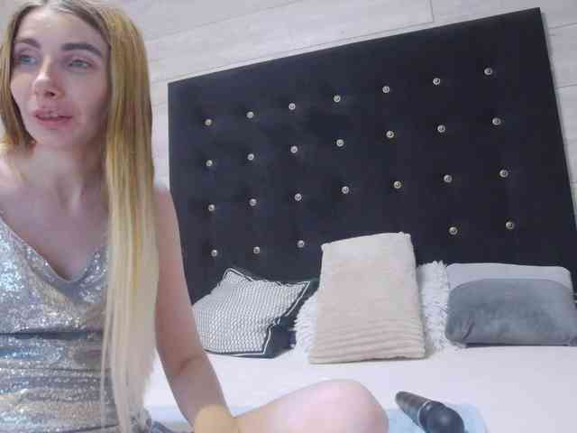 Ella-Lizzie webcam