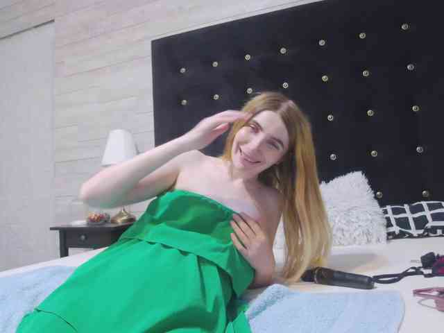 Ella-Lizzie webcam