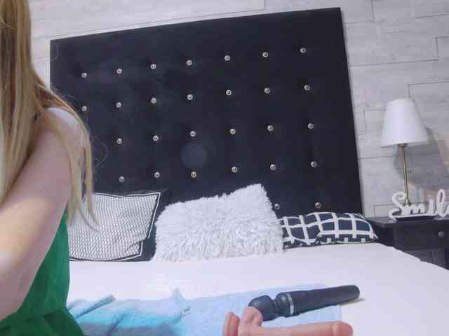 Ella-Lizzie webcam