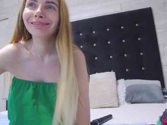 Ella-Lizzie webcam