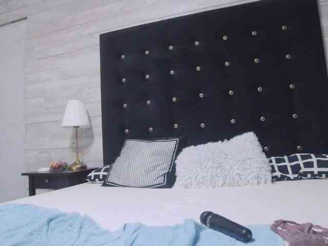Ella-Lizzie webcam