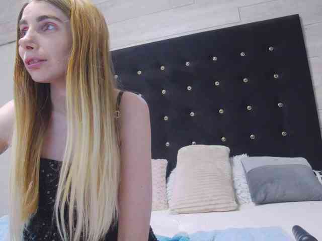 Ella-Lizzie webcam