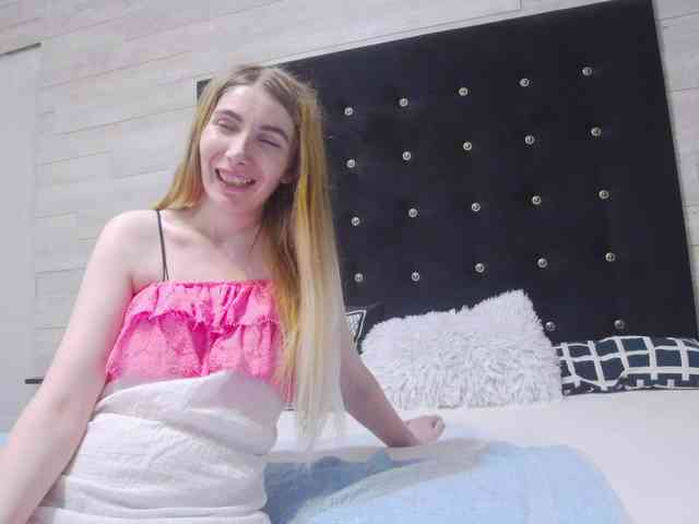 Ella-Lizzie webcam