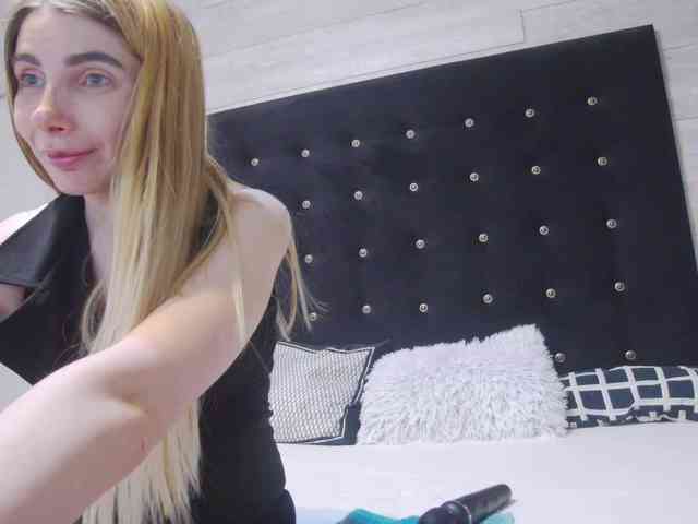 Ella-Lizzie webcam