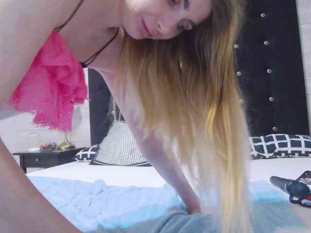 Ella-Lizzie webcam