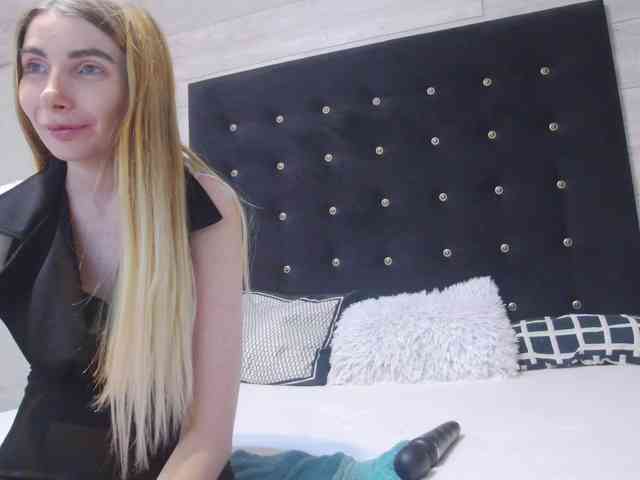 Ella-Lizzie webcam