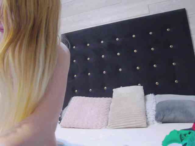Ella-Lizzie webcam