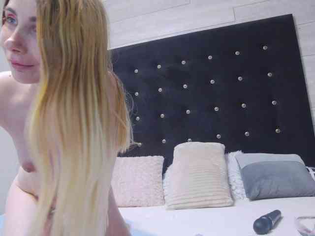 Ella-Lizzie webcam